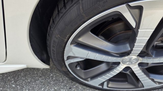 PEUGEOT 308 usata, con Interni in pelle