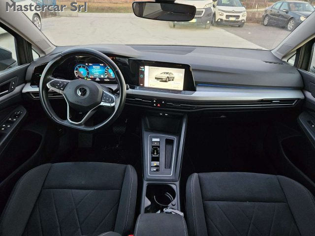 VOLKSWAGEN Golf Variant usata, con Controllo automatico clima
