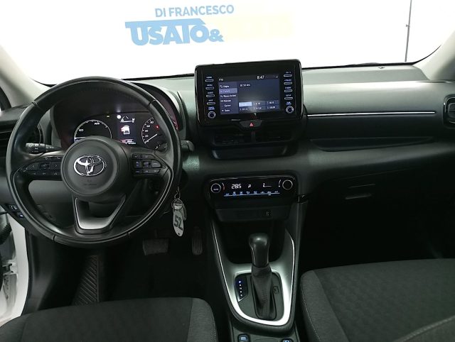 TOYOTA Yaris usata, con Touch screen