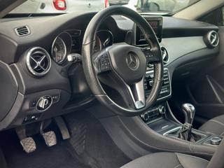 MERCEDES-BENZ GLA 180 usata, con Sedile posteriore sdoppiato