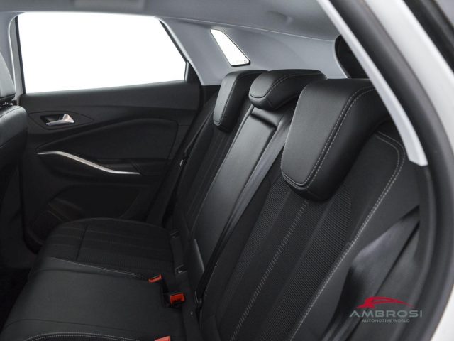 OPEL Grandland usata 9