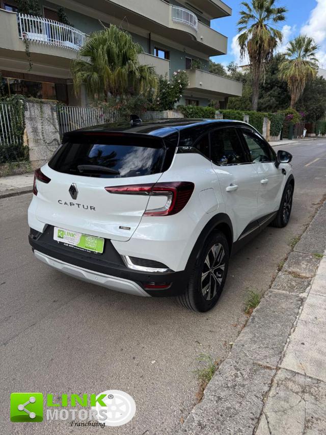RENAULT Captur usata, con Sistema di navigazione