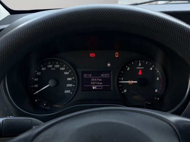 MERCEDES-BENZ Vito usata 11