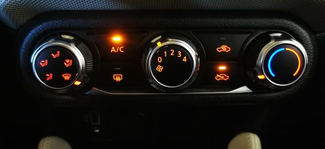 NISSAN Micra usata, con Servosterzo