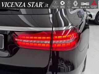 MERCEDES-BENZ E 220 usata, con Alzacristalli elettrici