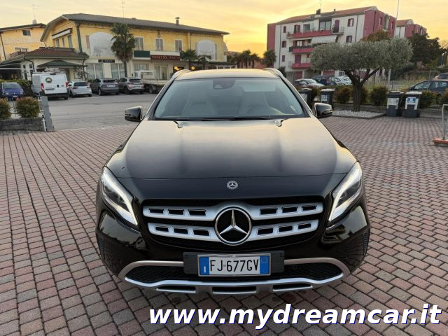 MERCEDES-BENZ GLA 200 usata, con Bracciolo