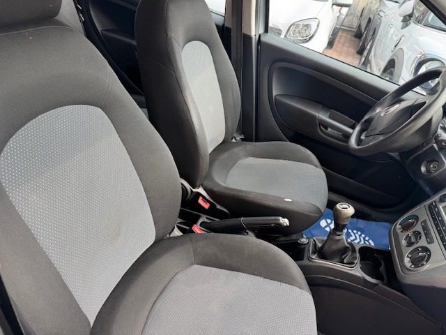 FIAT Grande Punto usata 12