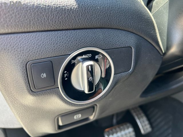 MERCEDES-BENZ GLA 220 usata 23