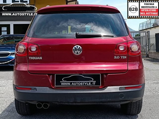 VOLKSWAGEN Tiguan usata, con Leve al volante
