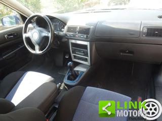 VOLKSWAGEN Golf usata, con Controllo automatico clima