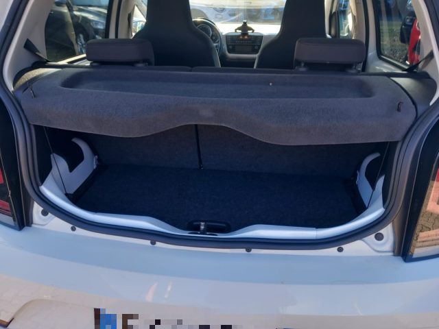 VOLKSWAGEN e-up! usata, con ESP