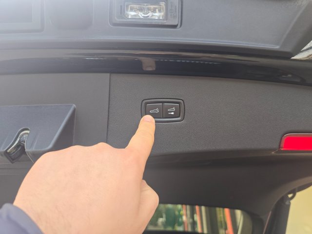 PORSCHE Cayenne usata, con Luce d