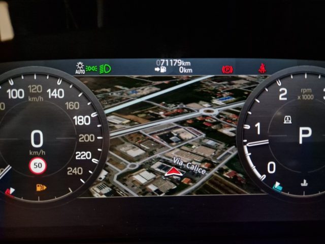 LAND ROVER Defender usata, con Controllo trazione