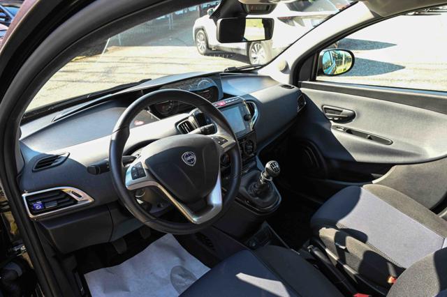 LANCIA Ypsilon usata, con Park Distance Control