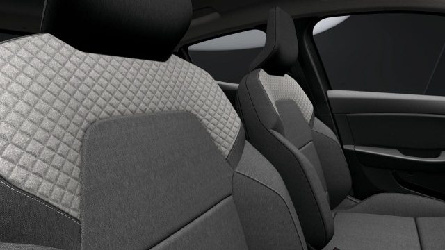 RENAULT Clio usata, con Autoradio