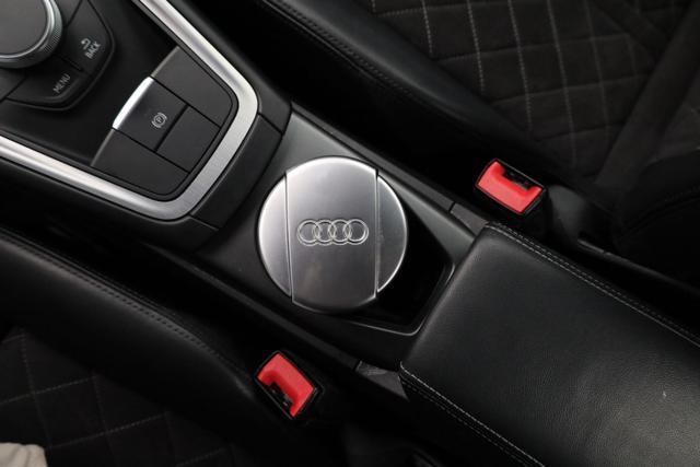 AUDI TT usata, con USB