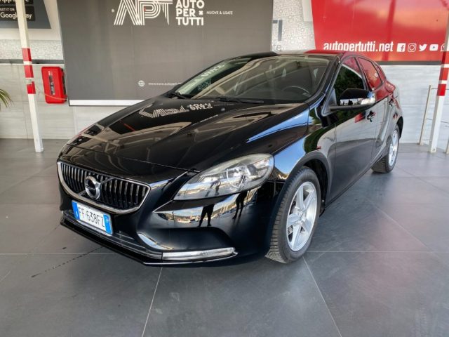 VOLVO V40 usata, con Airbag