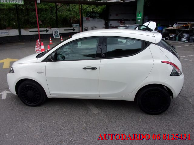 LANCIA Ypsilon usata, con Autoradio digitale