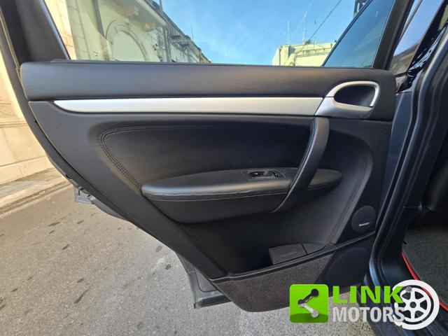 PORSCHE Cayenne usata 47