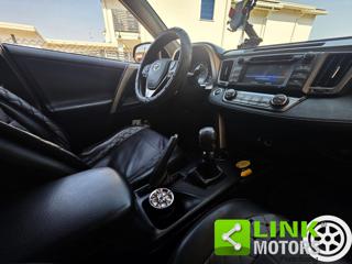 TOYOTA RAV 4 usata, con Portellone posteriore elettrico