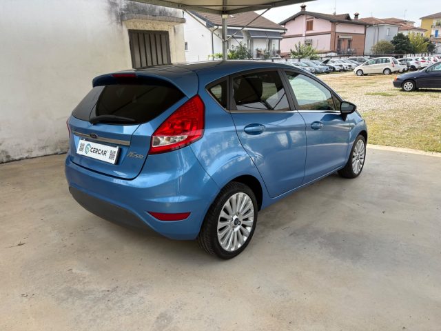 FORD Fiesta usata, con Autoradio