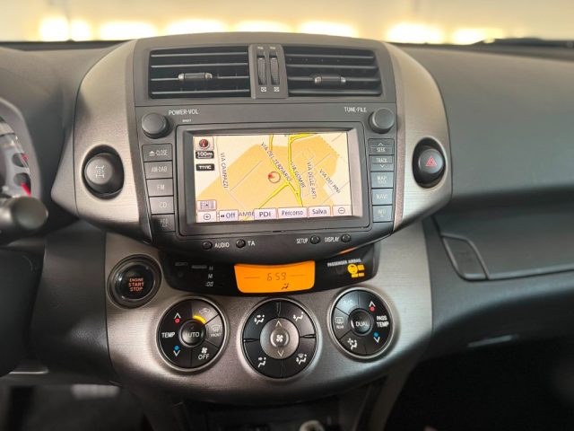TOYOTA RAV 4 usata, con Vetri oscurati