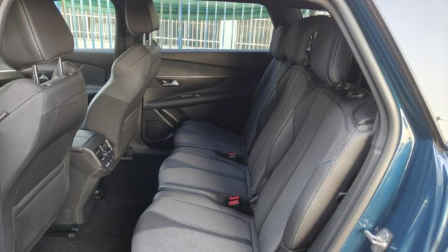 PEUGEOT 5008 usata, con Sistema di navigazione