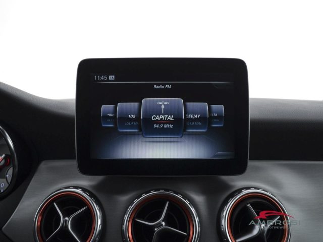 MERCEDES-BENZ GLA 200 usata 13