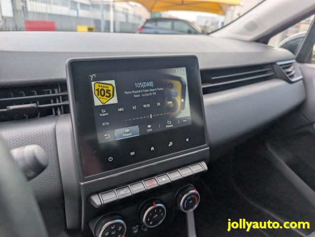 RENAULT Clio usata, con USB