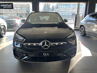 MERCEDES-BENZ GLA 200 usata, con Airbag