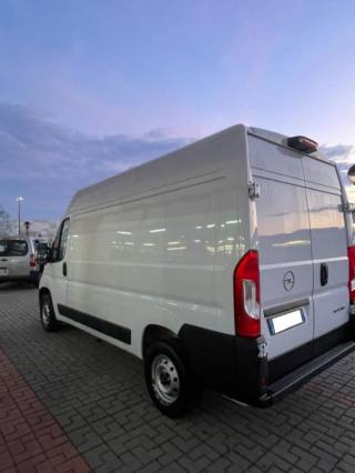 OPEL Movano usata, con Airbag