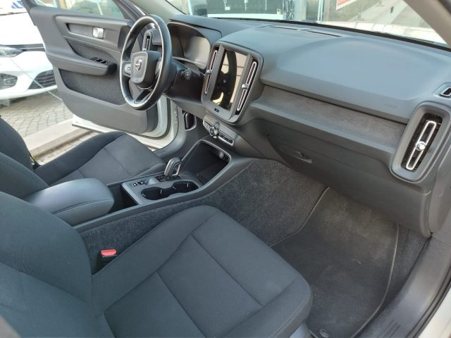 VOLVO XC40 usata, con Autoradio