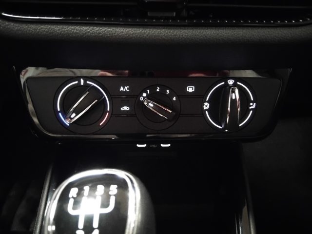 SKODA Fabia usata 19