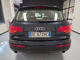 AUDI Q7 usata, con Autoradio