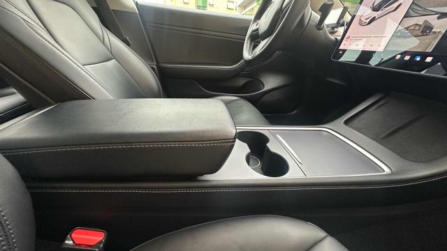 TESLA Model 3 usata, con Servosterzo
