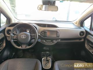 TOYOTA Yaris usata, con Bluetooth