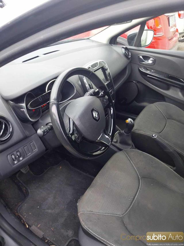 RENAULT Clio usata, con Alzacristalli elettrici