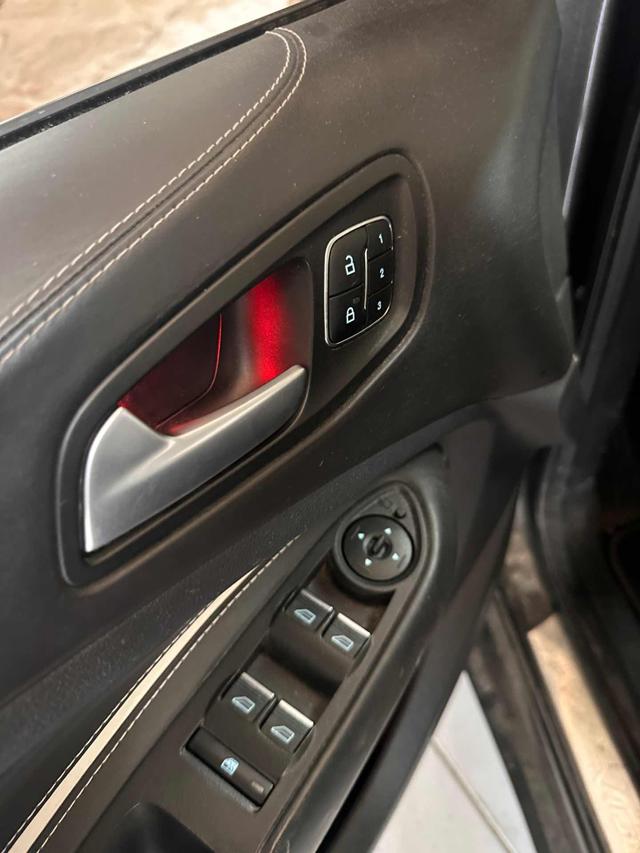 FORD Kuga usata, con Controllo automatico clima