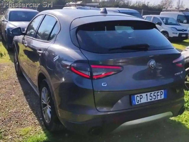 ALFA ROMEO Stelvio usata, con Alzacristalli elettrici