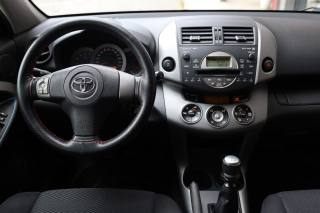 TOYOTA RAV 4 usata, con Vetri oscurati