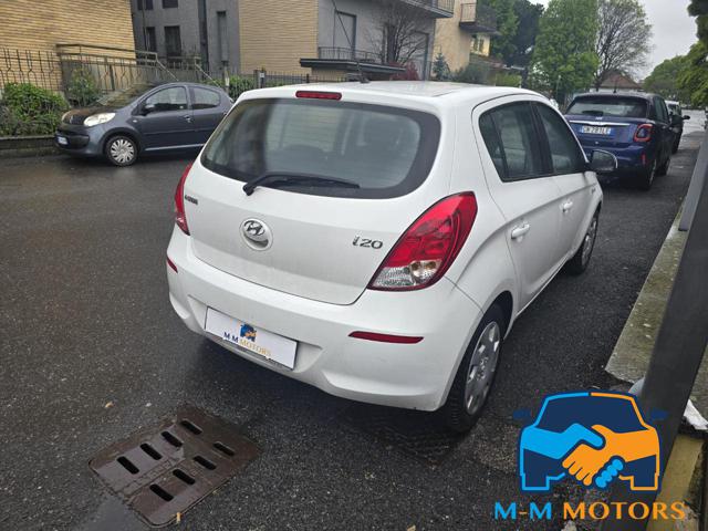 HYUNDAI i20 usata, con Chiusura centralizzata