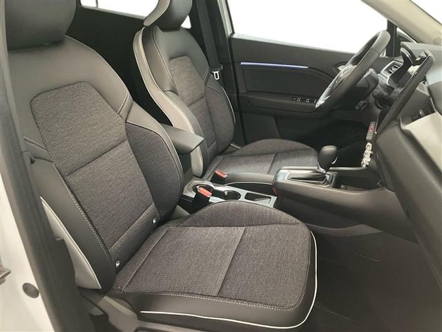 RENAULT Captur usata, con Sistema di navigazione