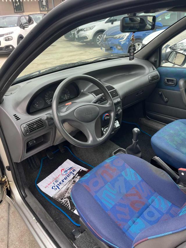 FIAT Punto usata 5