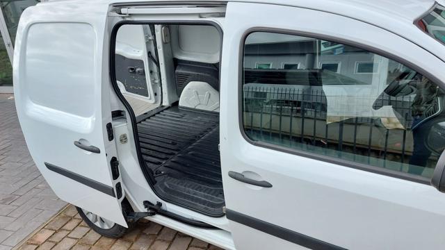 RENAULT Kangoo usata, con Servosterzo