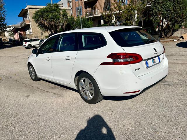 PEUGEOT 308 usata, con Airbag laterali