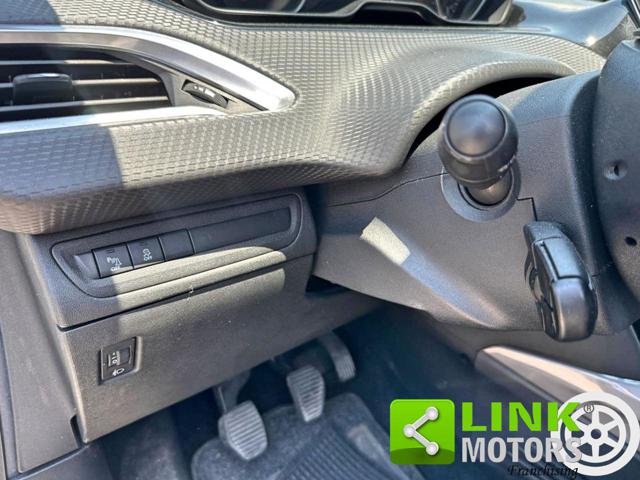 PEUGEOT 2008 usata, con Controllo vocale