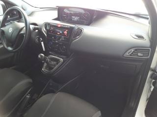 LANCIA Ypsilon usata, con Controllo trazione