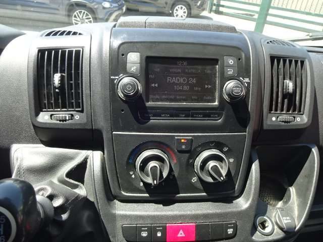 PEUGEOT Boxer usata, con Vivavoce