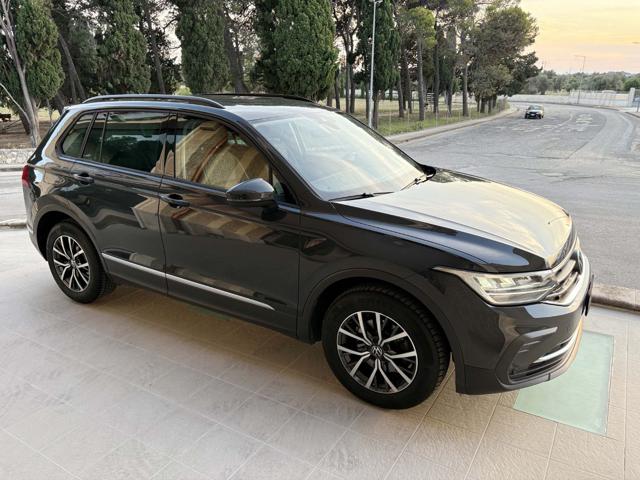 VOLKSWAGEN Tiguan usata, con Airbag laterali