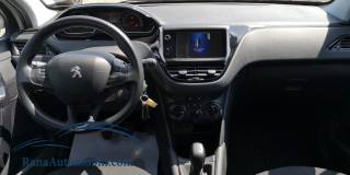 PEUGEOT 208 usata, con Autoradio